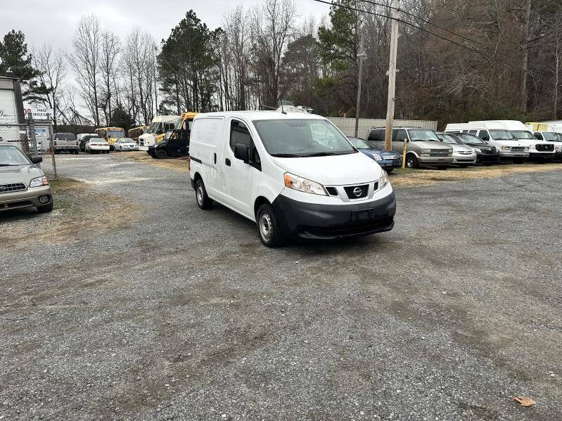 2015 Nissan NV200 SV photo 5