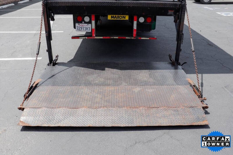 2018 International DuraStar 4300