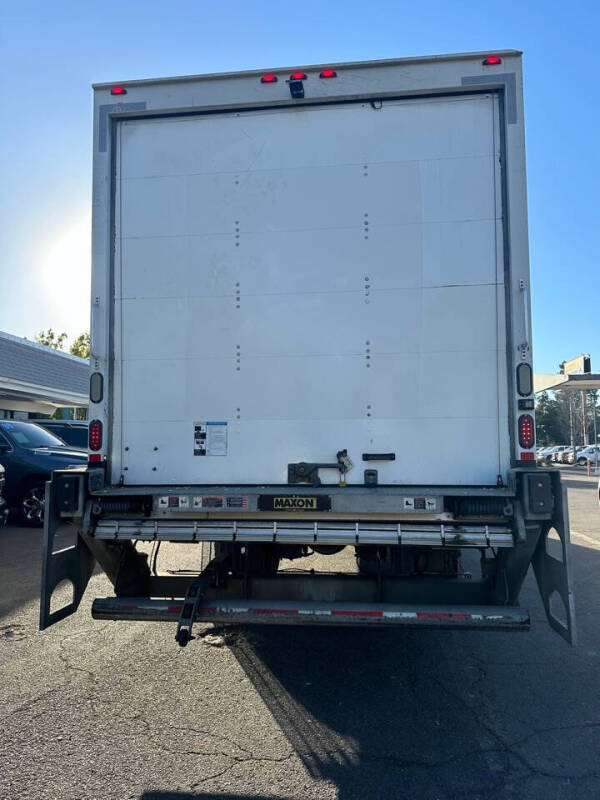 2018 International DuraStar 4300