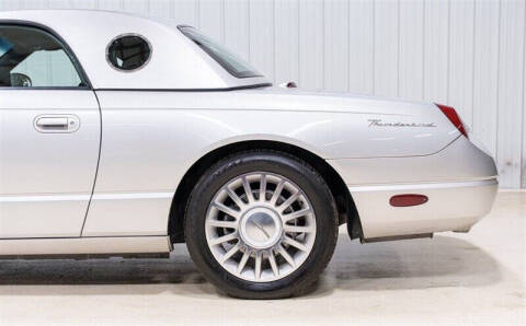 2004 Ford Thunderbird Deluxe