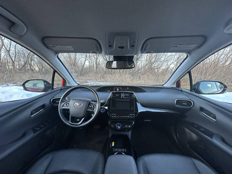 2019 Toyota Prius XLE