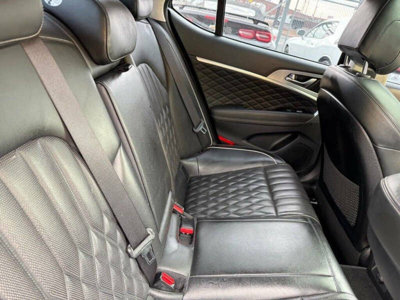 2019 Genesis G70 3.3T Design Edition