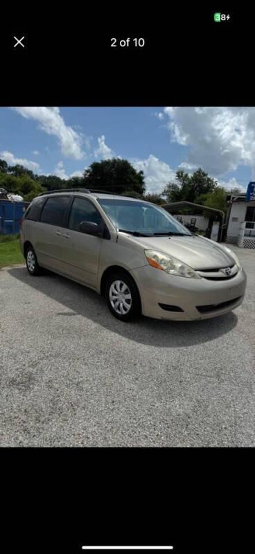 2009 Toyota Sienna LE 7-Passenger