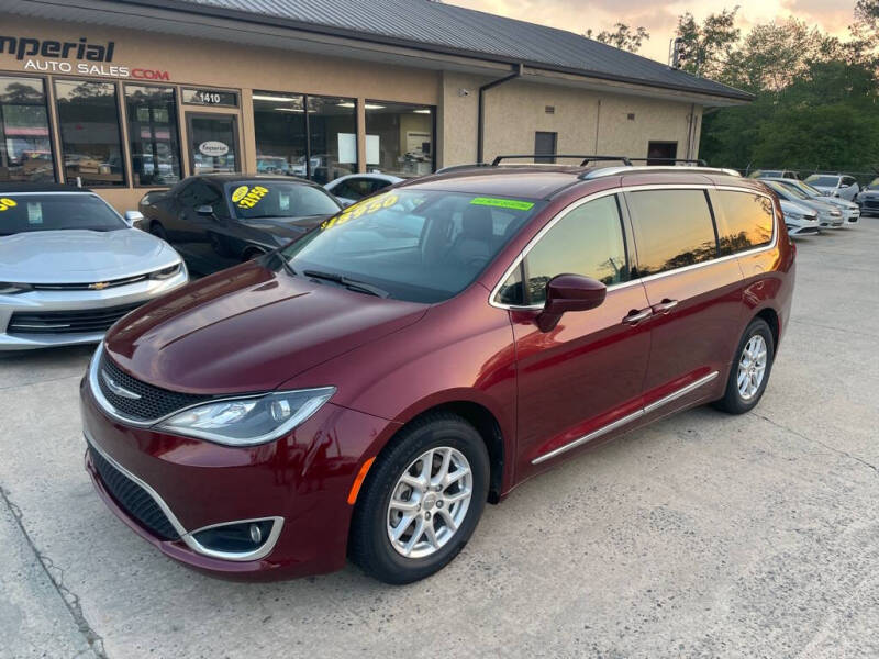 2020 Chrysler Pacifica Touring L's photo