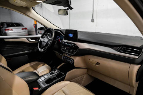 2021 Ford Escape SEL