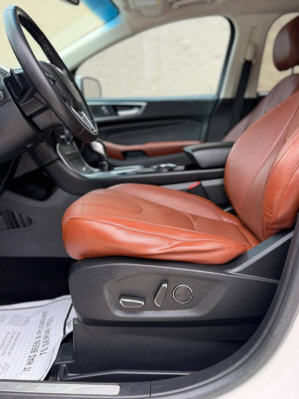 2015 Ford Edge Titanium - Photo 15