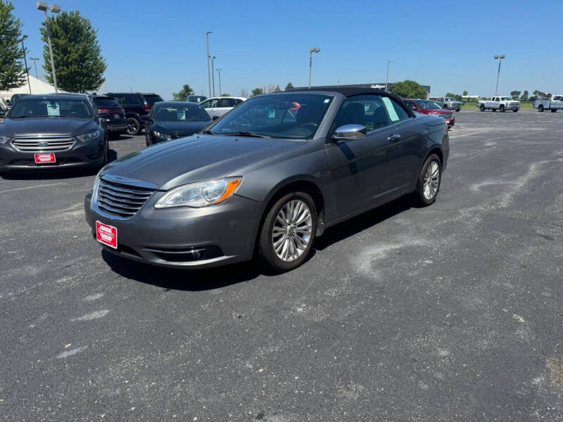 2011 Chrysler 200 Limited