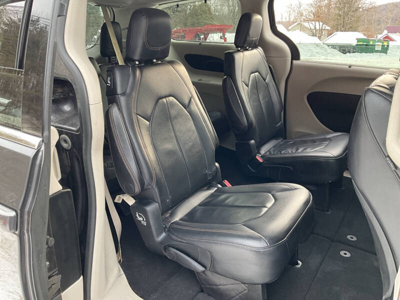 2018 Chrysler Pacifica Touring L