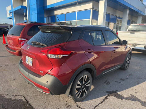 2020 Nissan Kicks SR