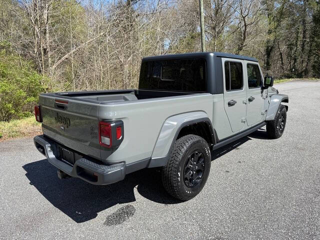 2022 Jeep Gladiator Willys