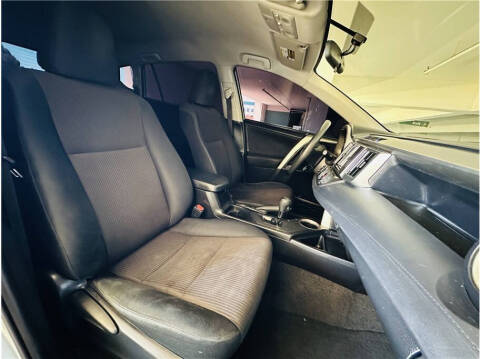 2014 Toyota RAV4 LE
