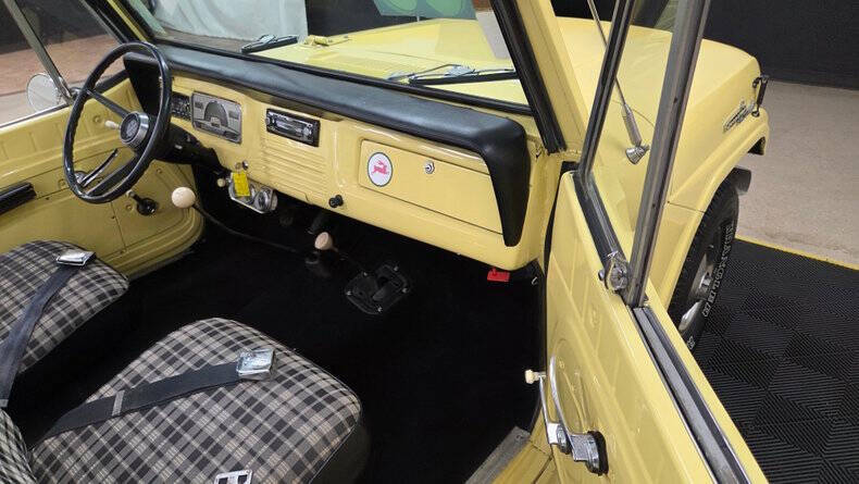 1968 Jeep Jeepster