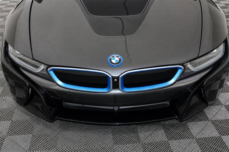 2015 BMW i8