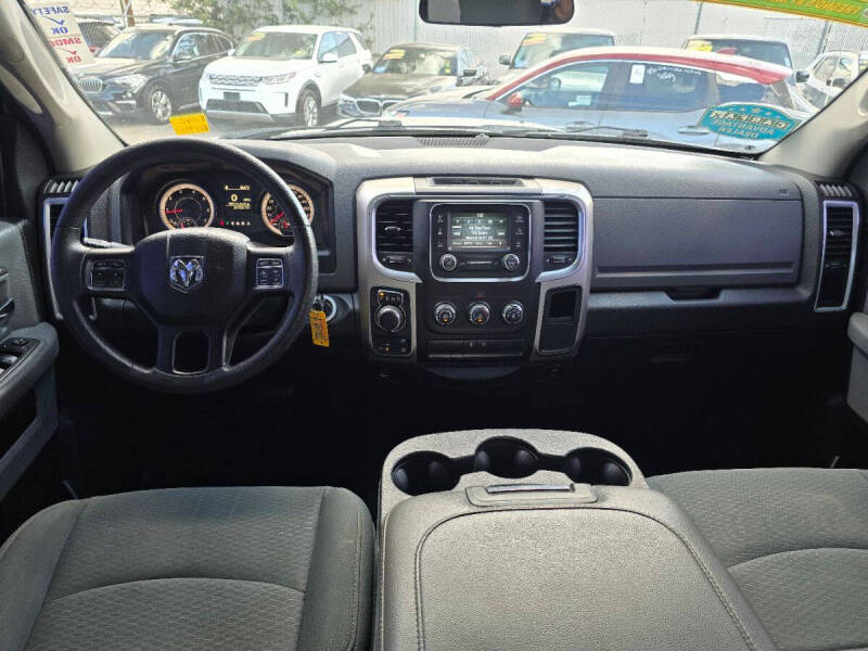 2018 RAM 1500 SLT