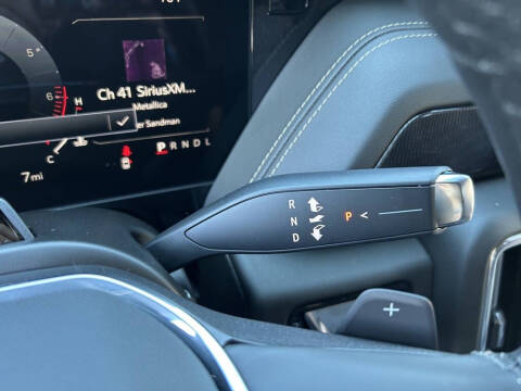 2025 GMC Yukon Elevation