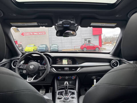 2025 Alfa Romeo Stelvio