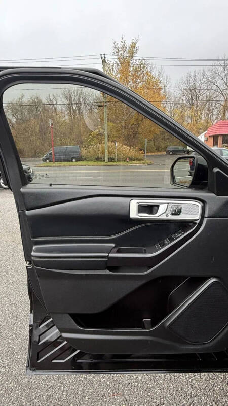 2020 Ford Explorer ST