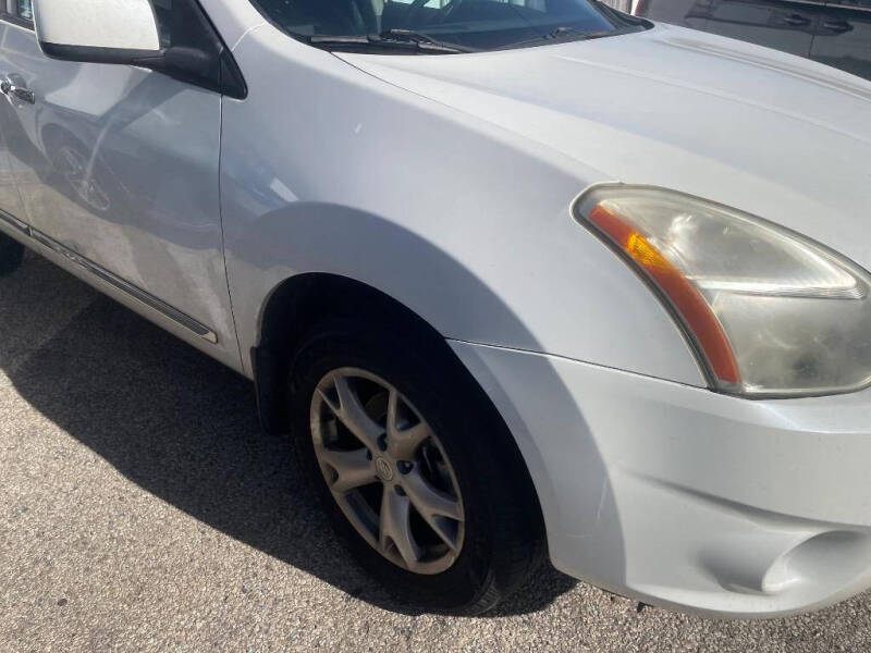 2011 Nissan Rogue SV