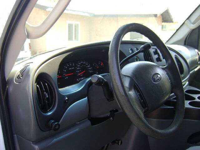2007 Ford E-Series E-350 SD XLT