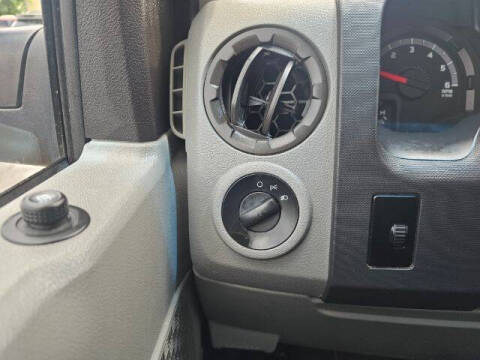 2011 Ford E-Series E-350 SD XLT