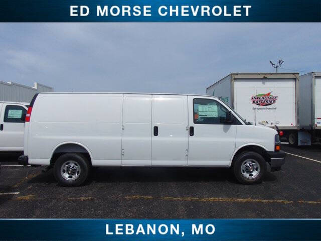 2025 Chevrolet Express 2500