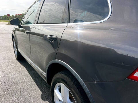 2011 Volkswagen Touareg Hybrid