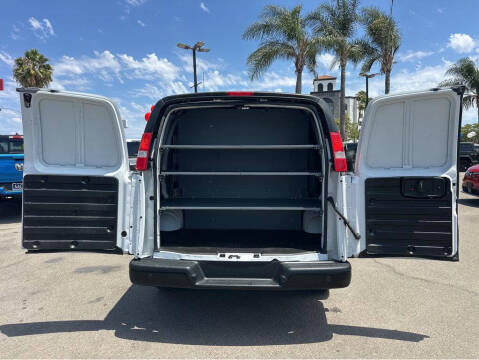2021 Chevrolet Express 2500