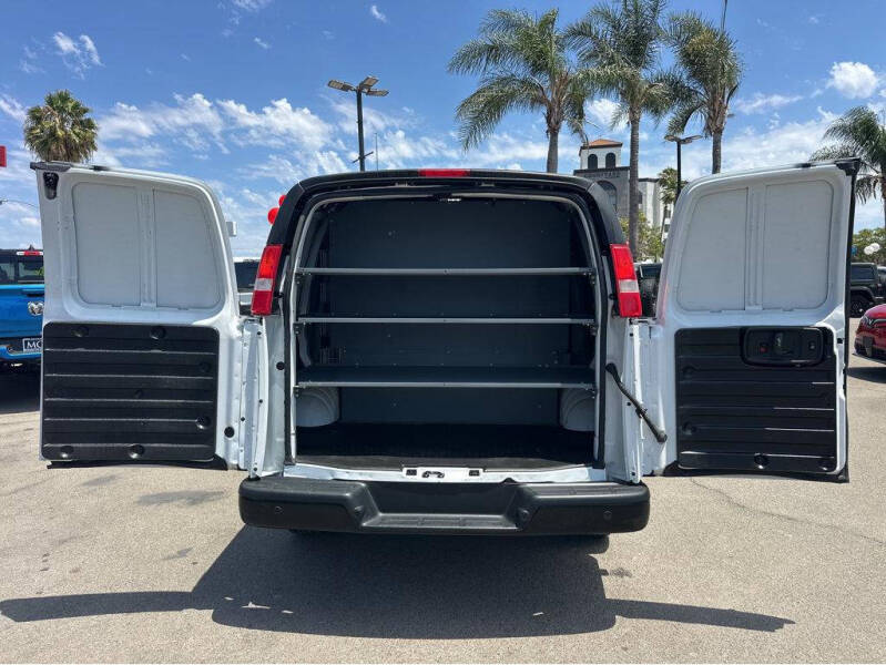 2021 Chevrolet Express 2500