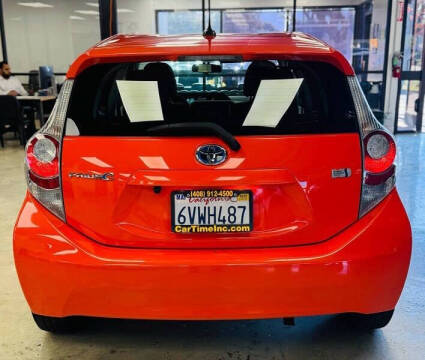 2012 Toyota Prius c Three
