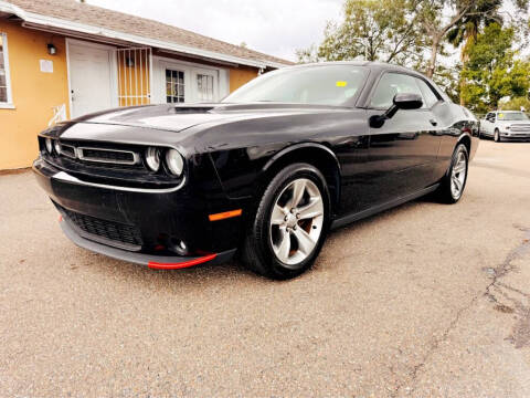 2015 Dodge Challenger SXT