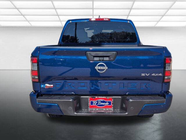 2022 Nissan Frontier SV