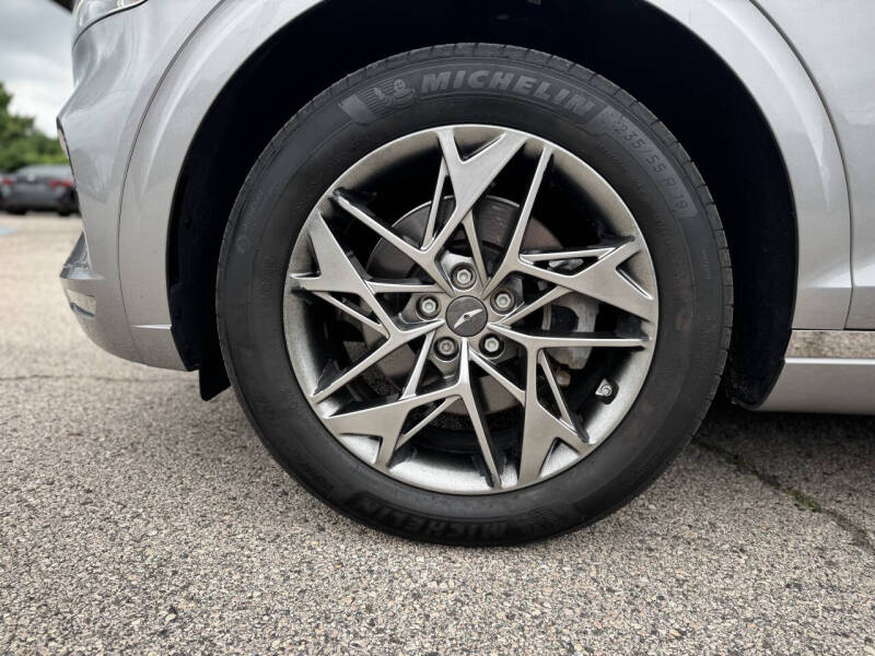 2022 Genesis GV70 2.5T Standard