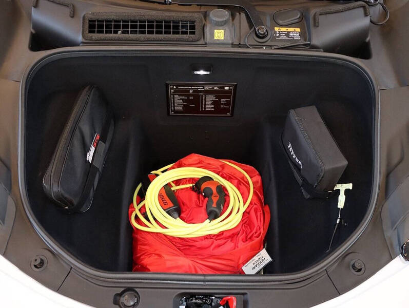 2025 Ferrari 296 GTS