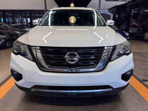 2020 Nissan Pathfinder SV