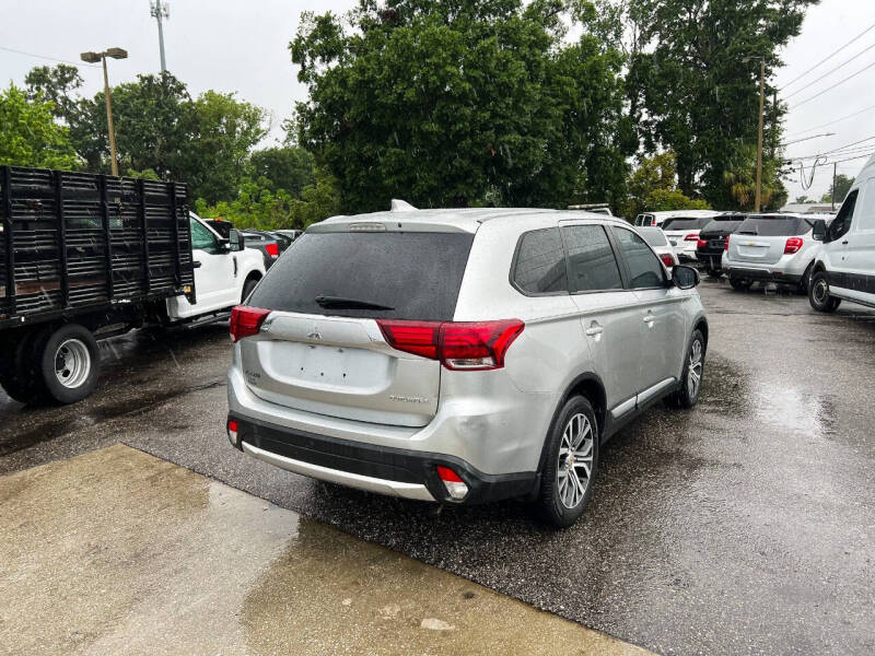 2018 Mitsubishi Outlander ES