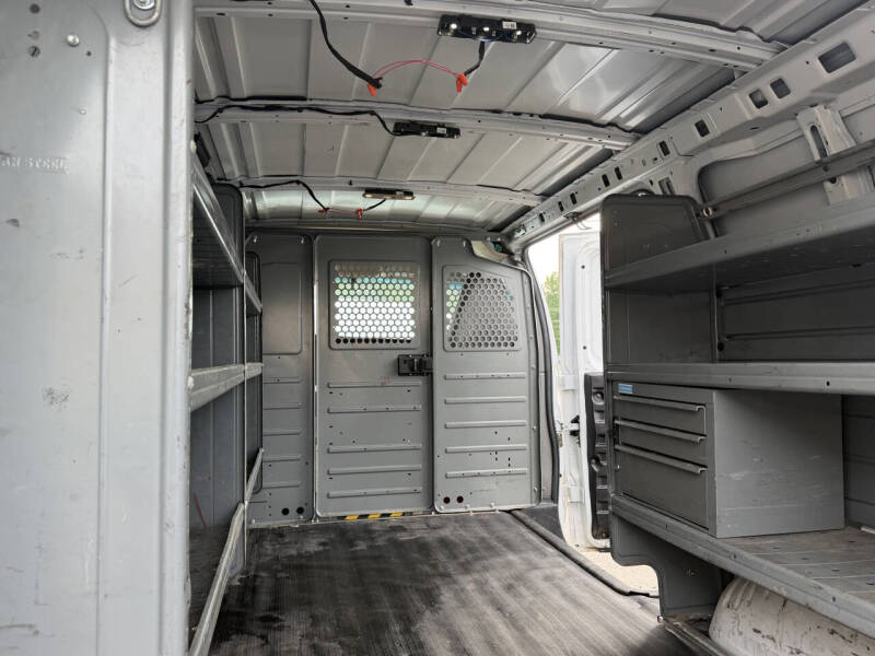2017 Chevrolet Express 2500