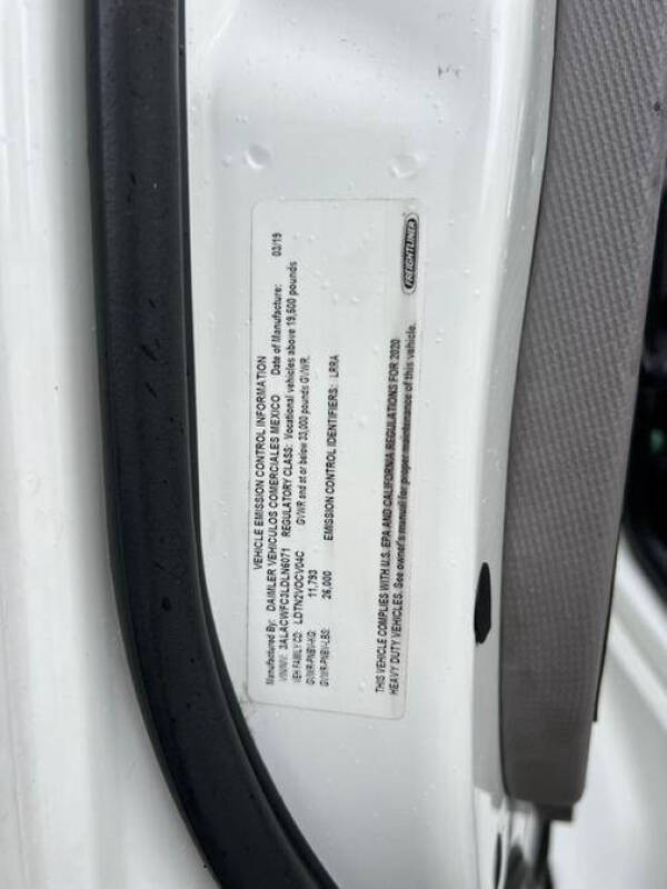 2020 Freightliner M2 106