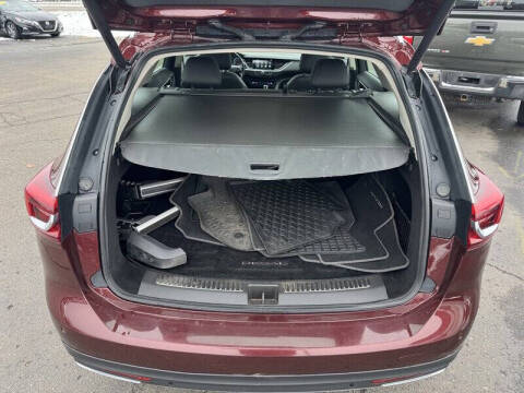 2018 Buick Regal TourX Essence