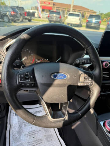 2020 Ford Escape SEL
