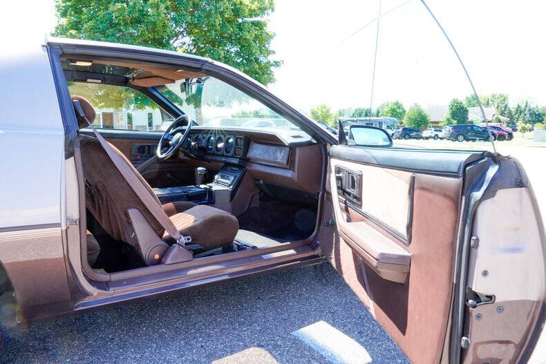 1984 Pontiac Firebird