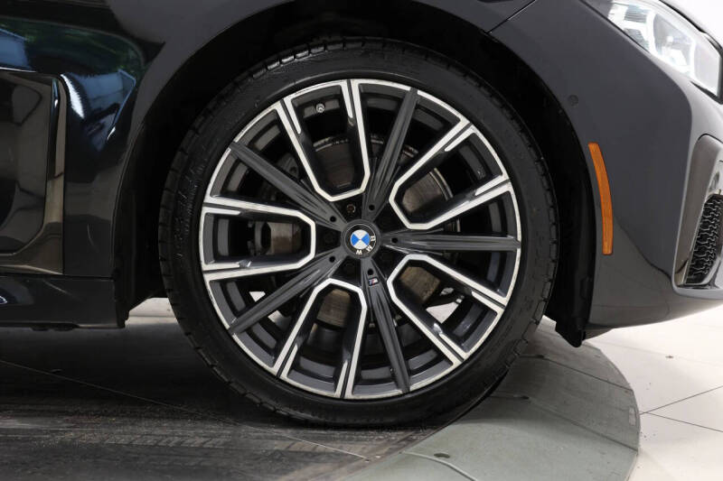 2021 BMW 7 Series 740i