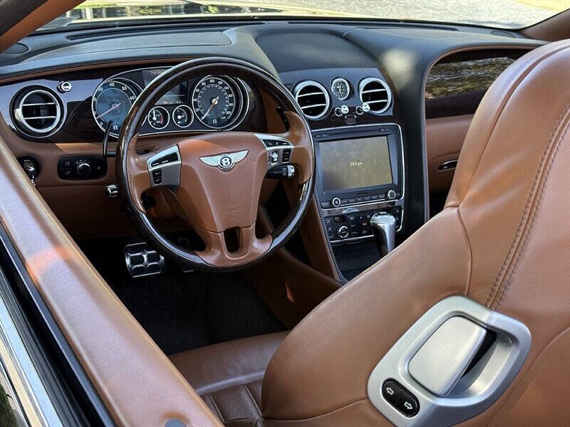 2015 Bentley Continental 28