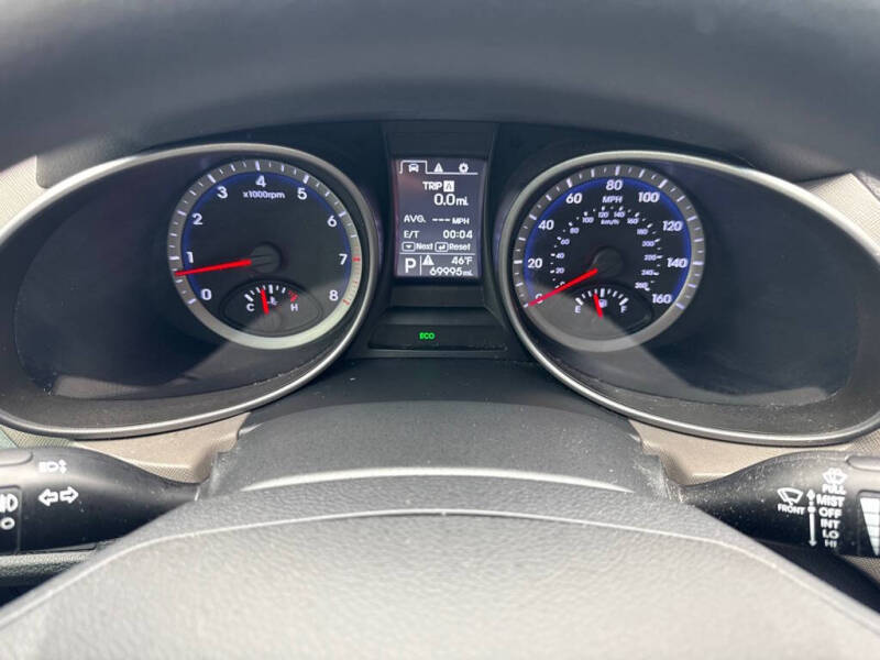 2016 Hyundai Santa Fe SE