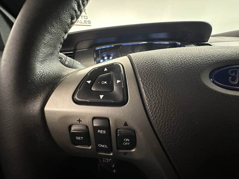 2017 Ford Taurus SEL