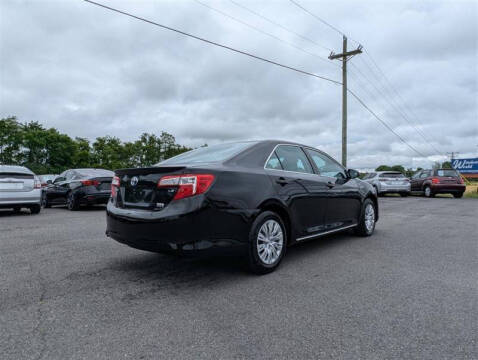 2014 Toyota Camry Hybrid LE