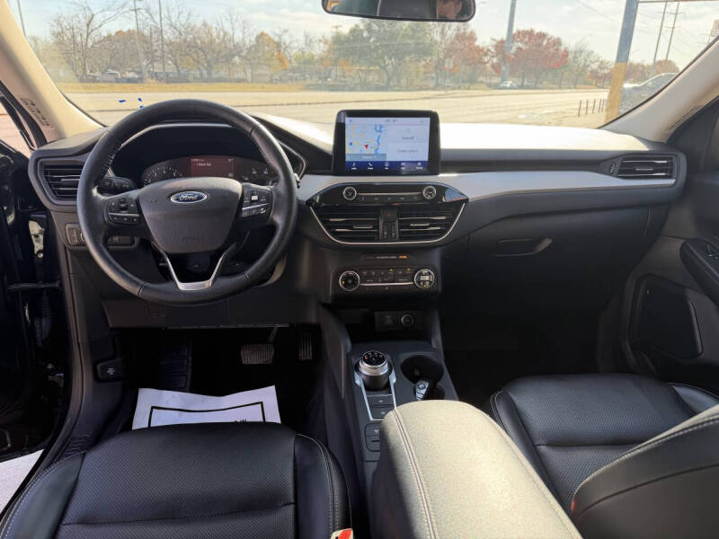 2020 Ford Escape SEL