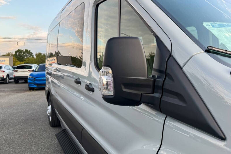 2025 Ford Transit