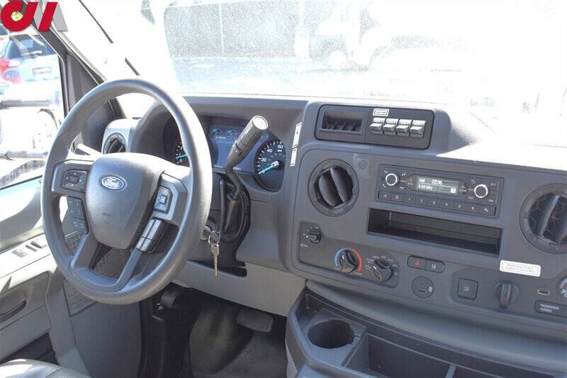 2022 Ford E-Series