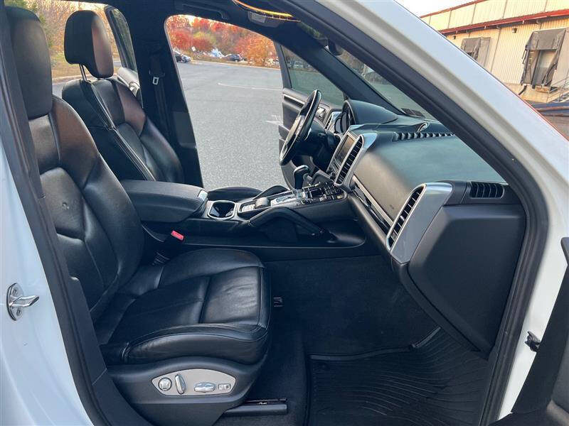 2012 Porsche Cayenne S Hybrid