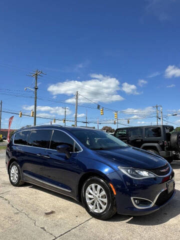 2018 Chrysler Pacifica Touring L Plus